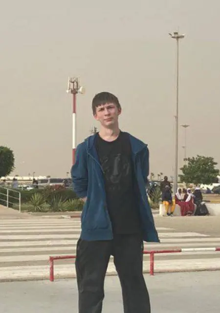 Я Justen, 21, знакомлюсь для открытые отношения в Санкт-Петербурге