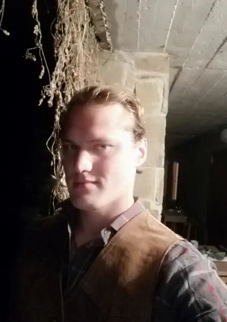 Дмитрий из Судака, мне 30, познакомлюсь на одну ночь