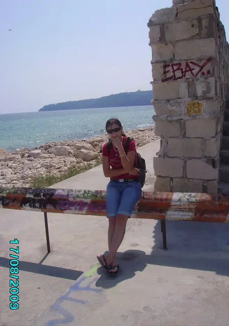 Софья из Кормиловки, мне 23, познакомлюсь для дружбы