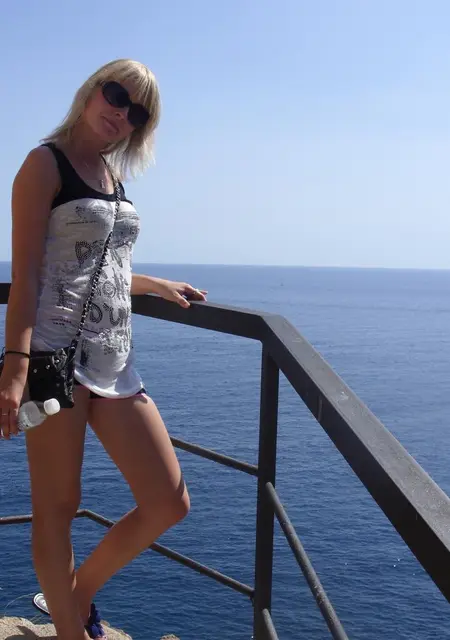 Анна из Луги, ищу на сайте дружбу