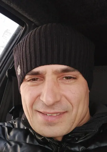 Я Александр, 33, знакомлюсь без обязательств в Нефтеюганске