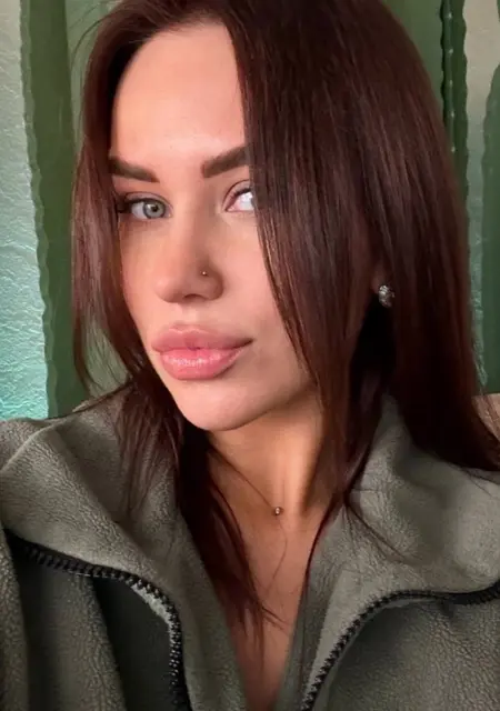 Даша из Кирова, мне 30, познакомлюсь для приятного времяпровождения