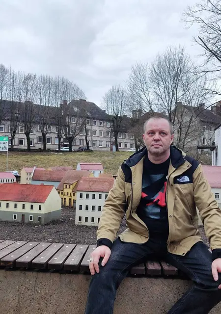 Я Алексей, 43, из Советска, ищу знакомства без обязательств