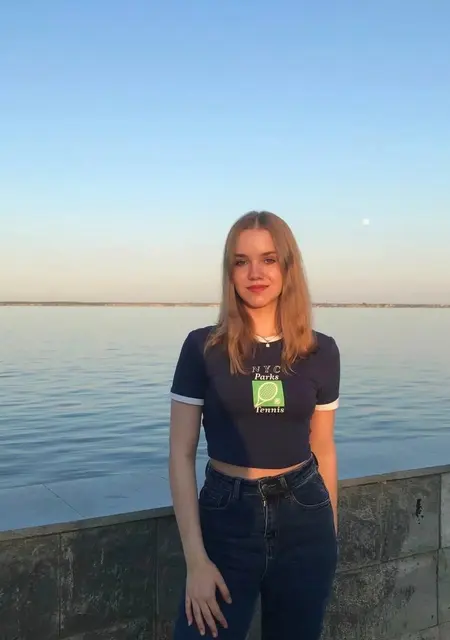 Я Polya, 25, знакомлюсь на одну ночь в Ханты-Мансийске