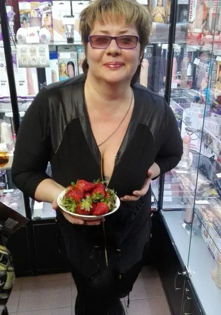 Малонепокажется из Самары, ищу на сайте знакомства на одну ночь