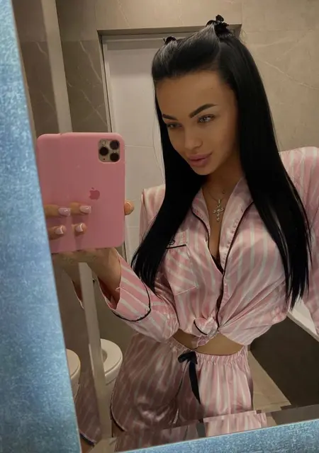 Валерия из Санкт-Петербурга, мне 29, познакомлюсь для приятного времяпровождения