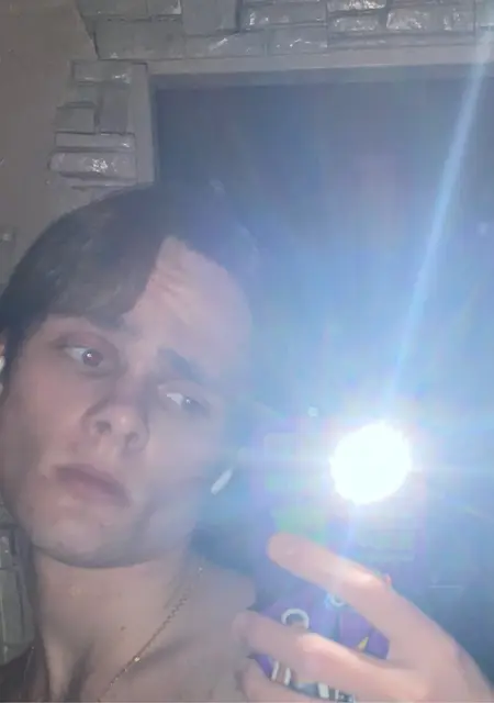 Виктор из Полевского, мне 21, познакомлюсь для дружбы