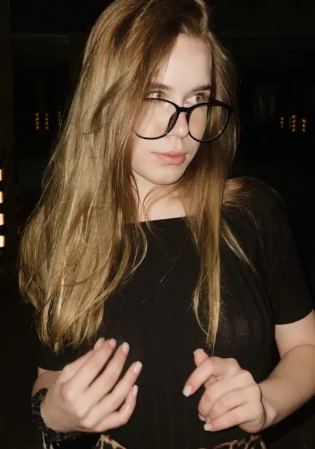 Мяу из Новороссийска, мне 19, познакомлюсь для вирта