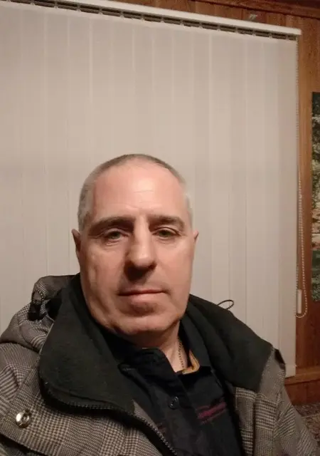 Я Андрей, 50, знакомлюсь на одну ночь в Кемерово